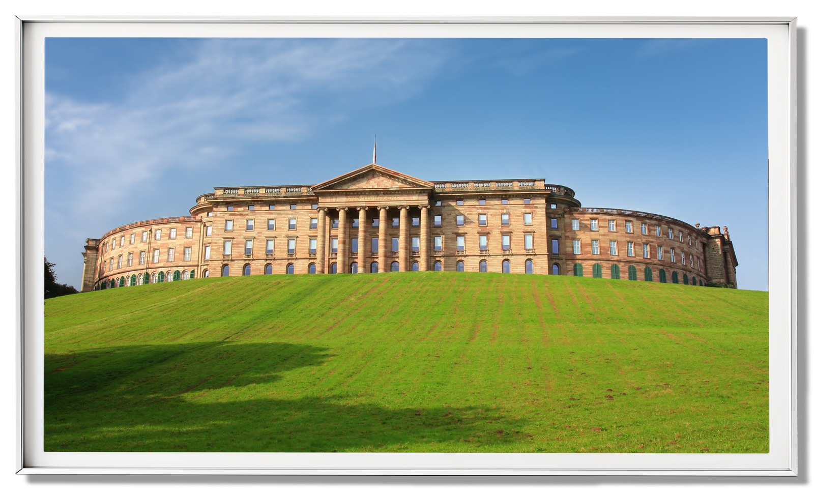 Schloss Wilhelmshoehe im Rahmen